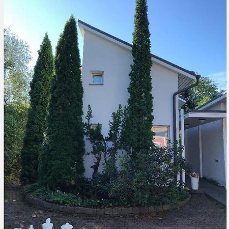 Pieni Huone 1 Km Jokirannasta Apartment Turku Exterior photo